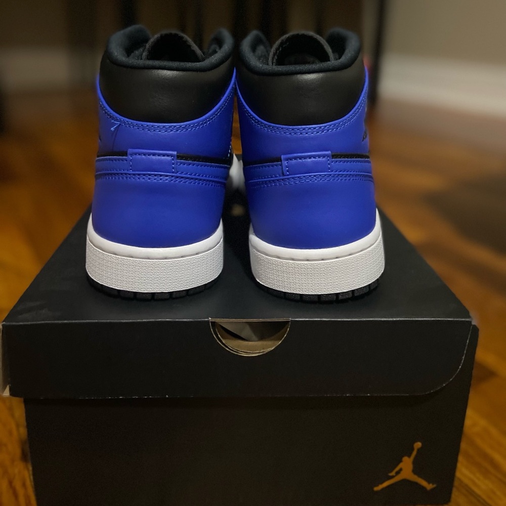 Brand new Jordan Mid 1 Retro Blue - Picture 5 of 5